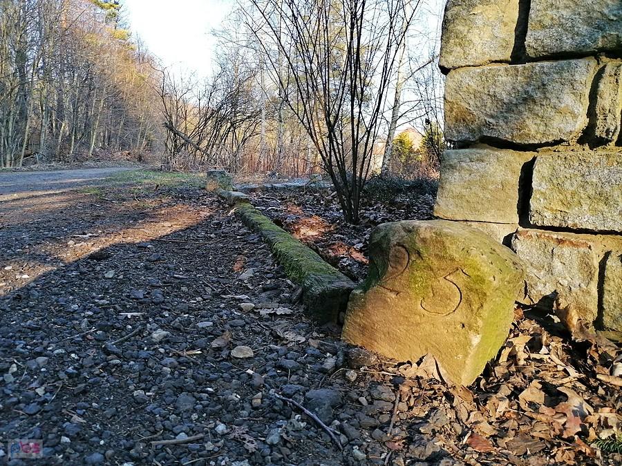 Słupek graniczny działek