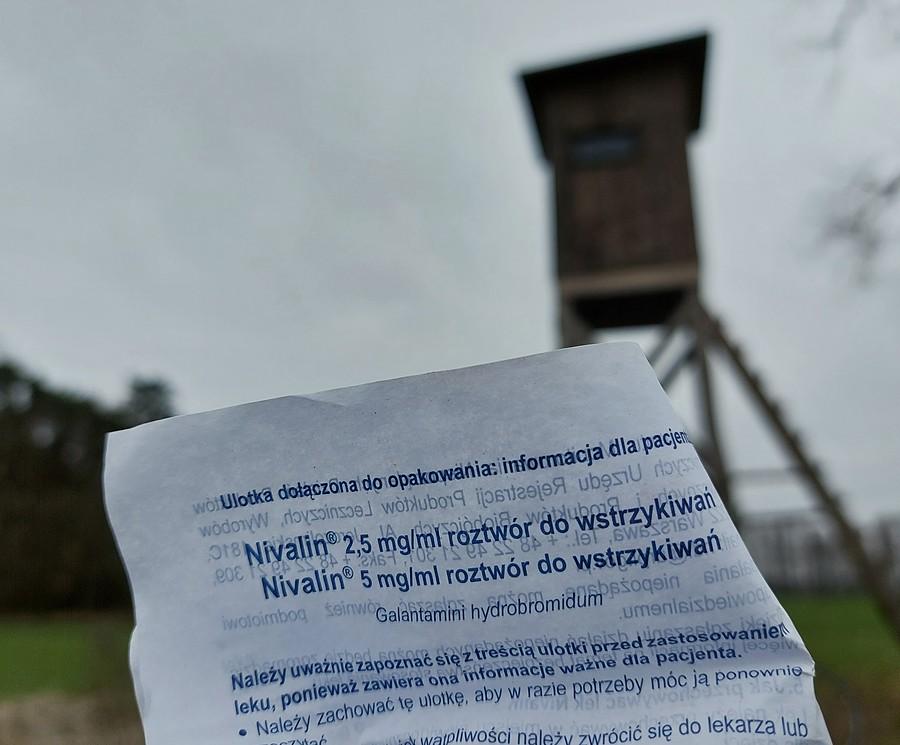 Opakowanie od leku na nerwy znalezione pod amboną. Brawo zwierzaki :)