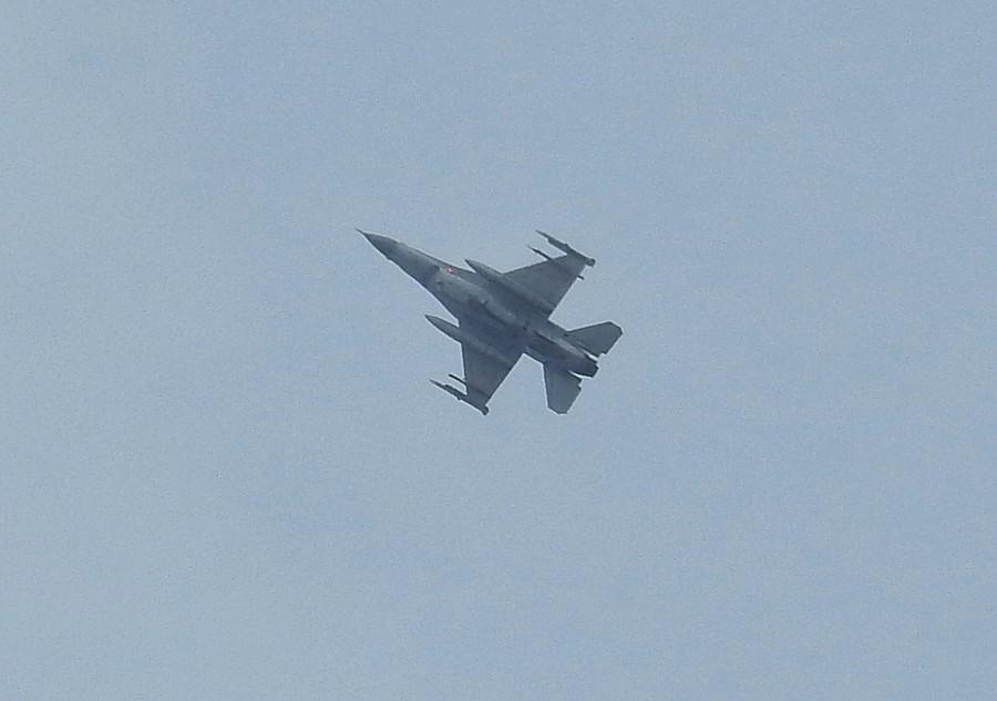 F16 nad podpoznańskim niebie