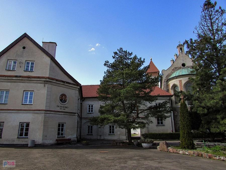 Czerwińsk n/Wisłą - klasztor i kościół od strony tarasu widokowego