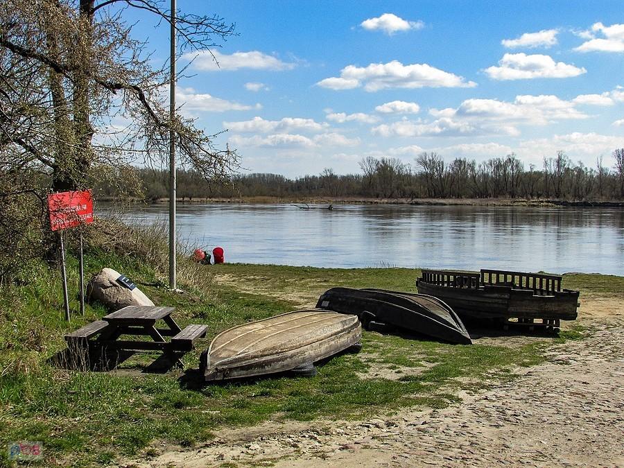 Czerwińsk - łodzie nad Wisłą