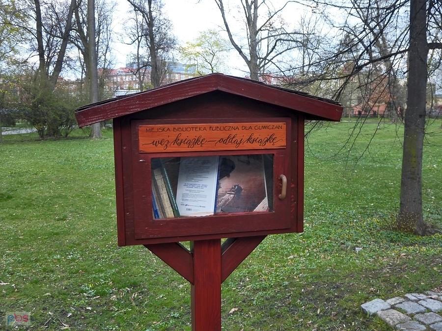 A może poczytać?
