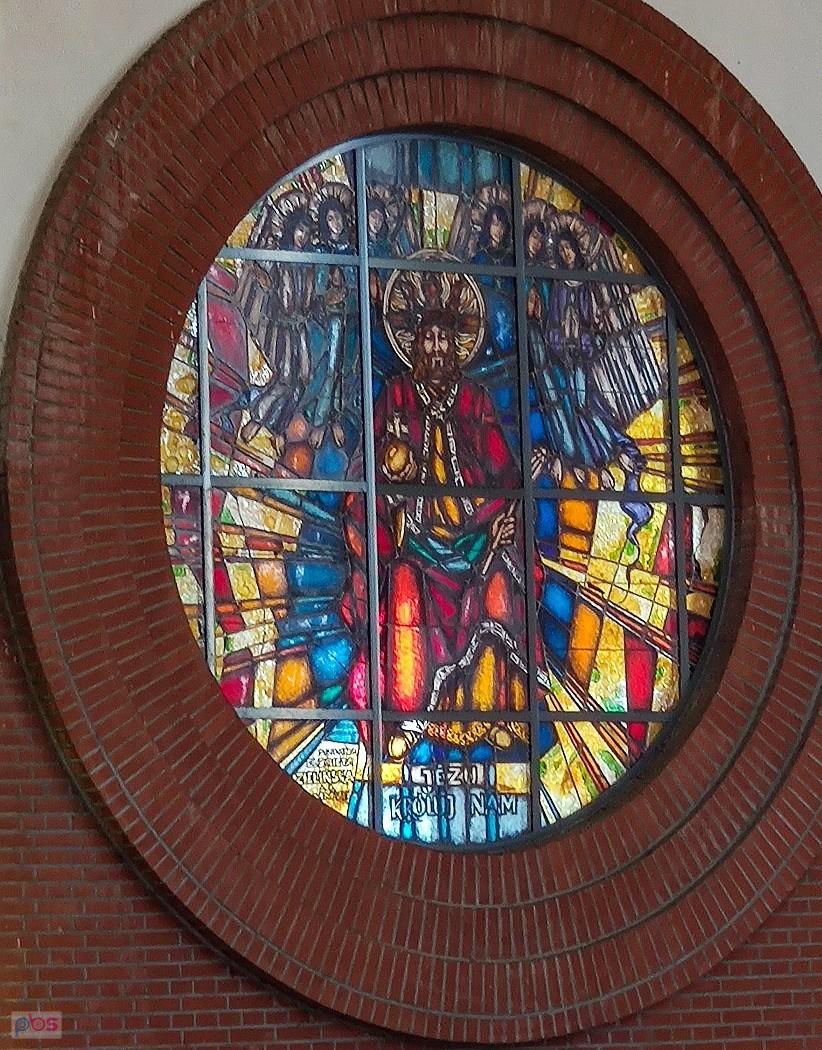 Witrażowy oculus