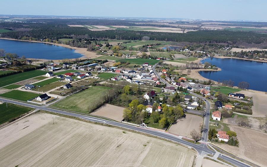 Lotniczy widoczek na centrum Łodzi z dwoma jeziorami (Witobelskie i Dymaczewskie)(by dron)