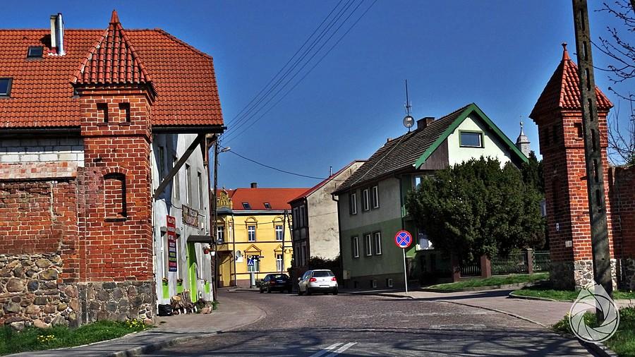 zabytkowa brama wjazdowa do Mieszkowic