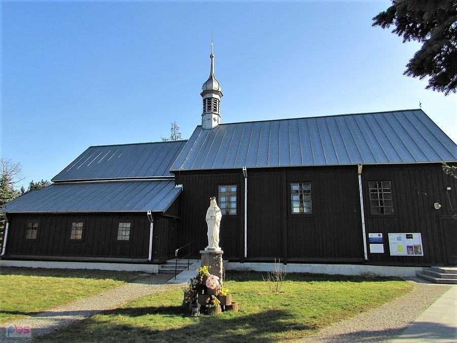 Kościół w Blichowie powstał w latach 1725-1728