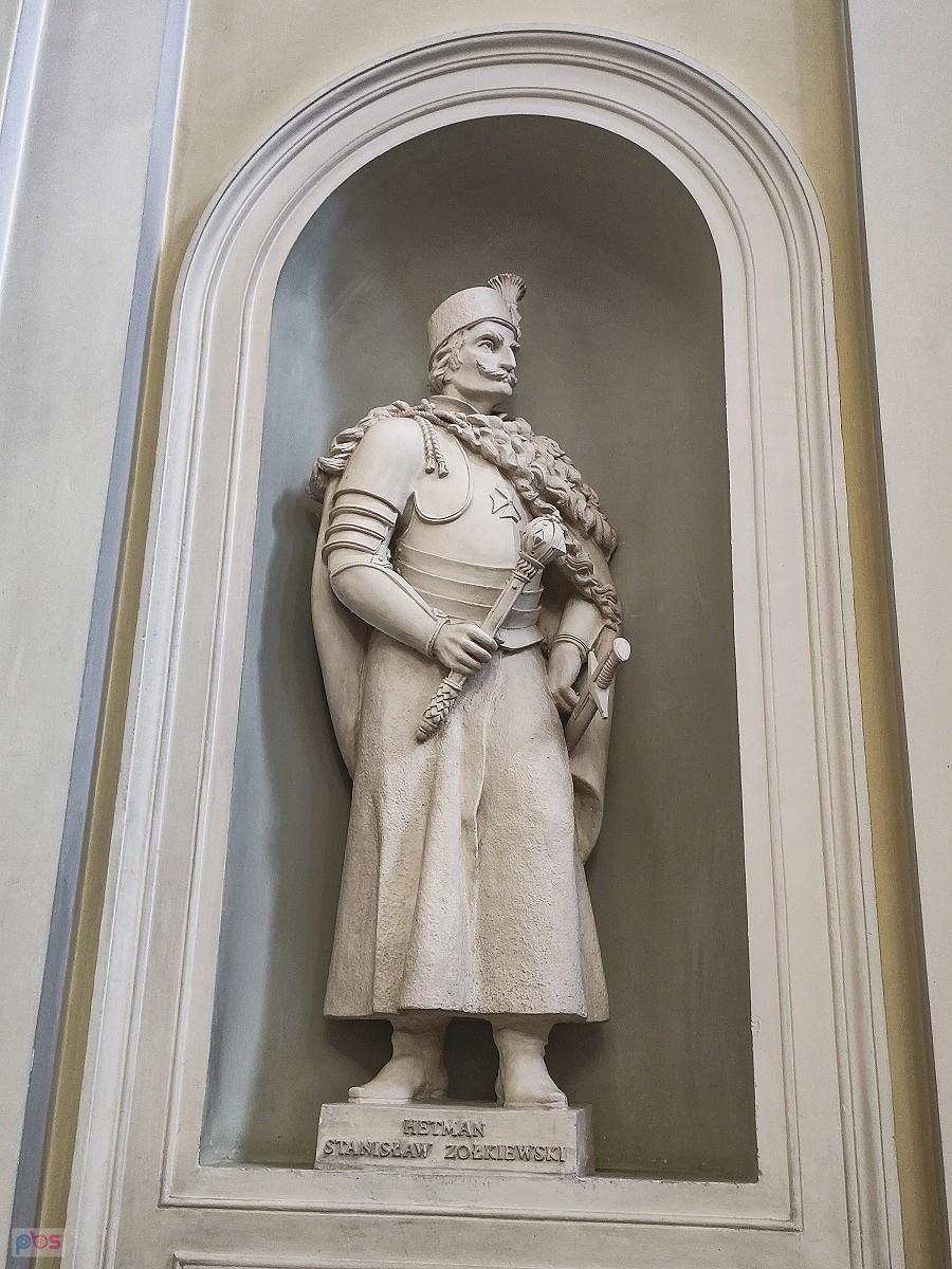 Hetman Żółkiewski choć nie święty, ma swoje miejsce w kościele