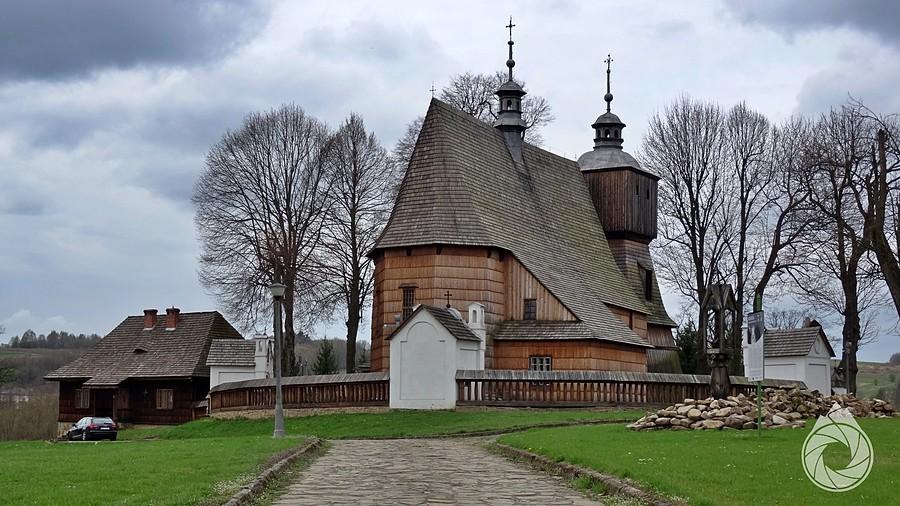 zabytkowy kościół w Bliznem