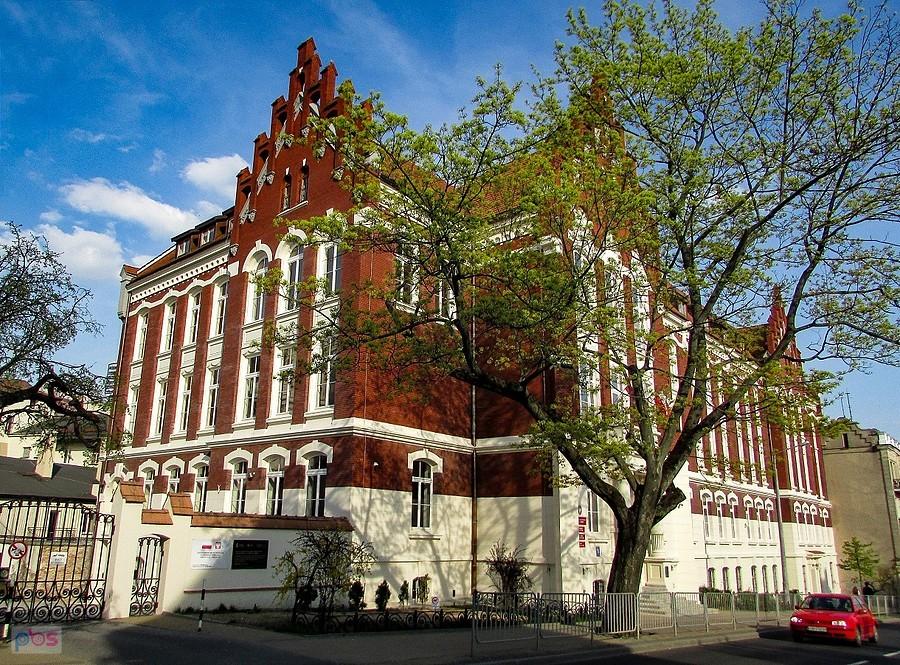 Gmach Szkoły Handlowej Zgromadzenia Kupców im. A. i J. Vetterów