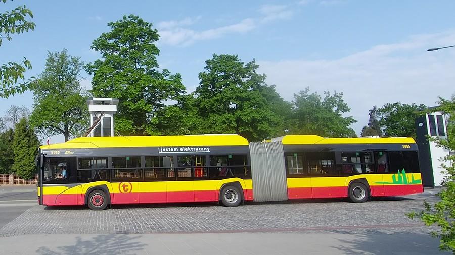 Autobusy ładowane na pętli mają sens