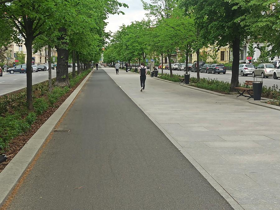 Aleja Jana Pawła II do Urzędu Miasta.