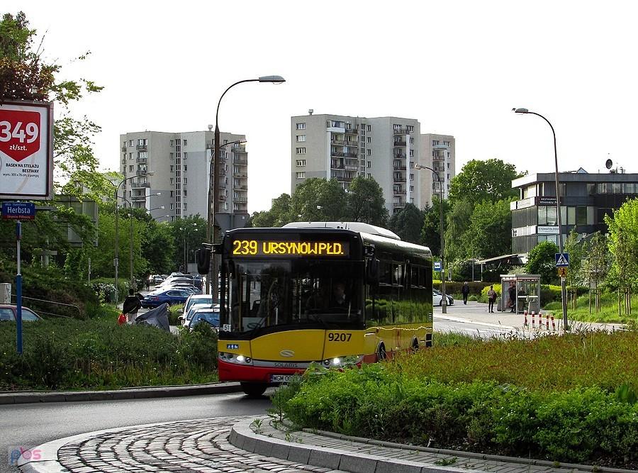 239 zawija się na rondzie ul. Herbsta