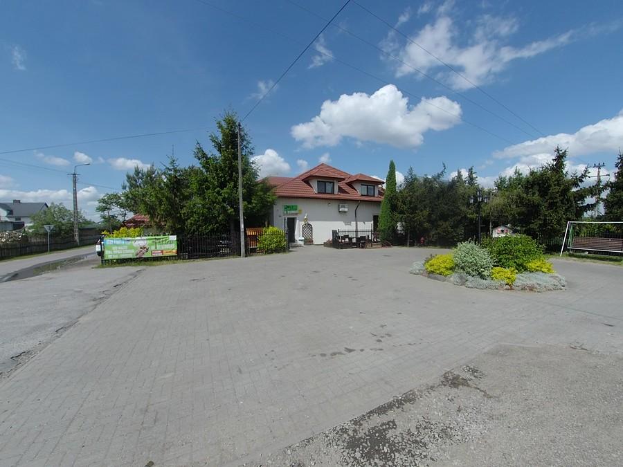 Sklep "Na krzyżówkach" w Nowych Gniewniewicach