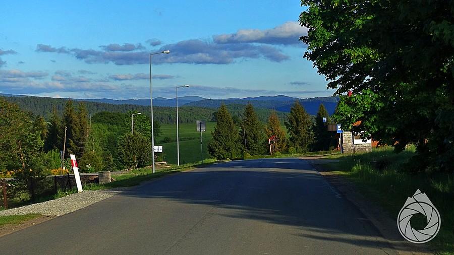 z Czystohrobu widać już Bieszczady