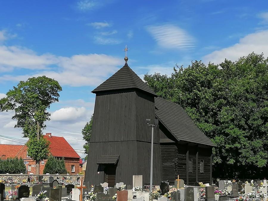 Zabytkowy kościół w Smolnicy