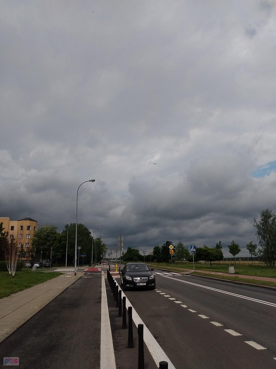 Trochę chmur i deszczu. Ale z dużej chmury dziś był mały deszcz