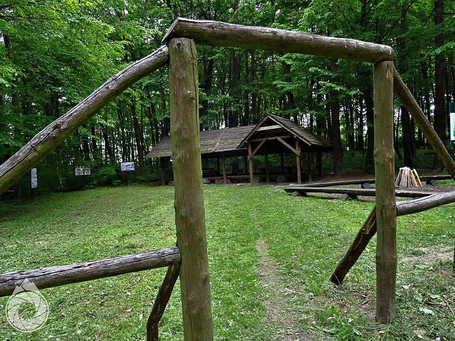 Wiata przy Wodnym Dole z rana