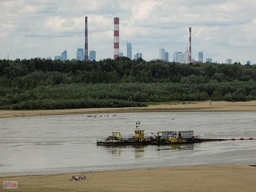 Plaża, refuler i kominy