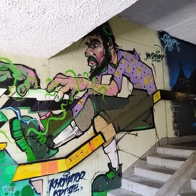 sesja z muralami na Dworcu PKP