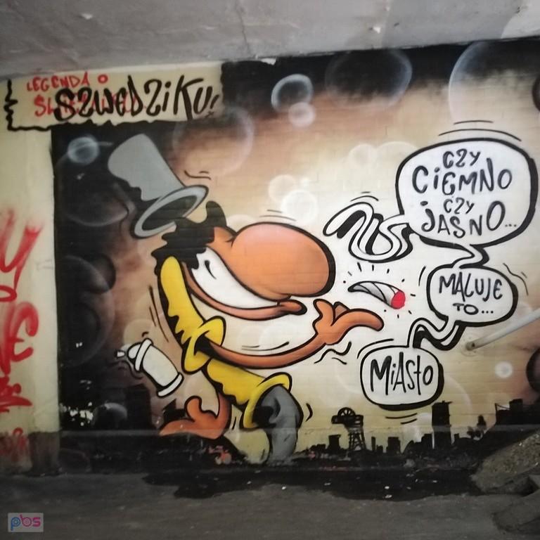 sesja z muralami na Dworcu PKP