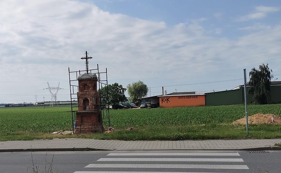 Renowacja zabytkowej kapliczki w Macierzyszu