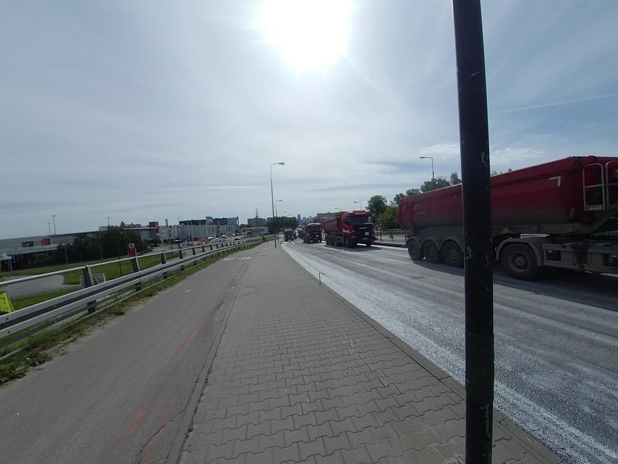 Zmasowana akcja asfaltowania Górczewskiej