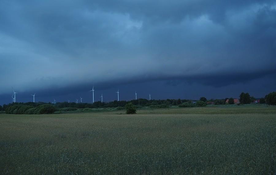 Chmura szelfowa widziana między Starościnem a Rzepinem