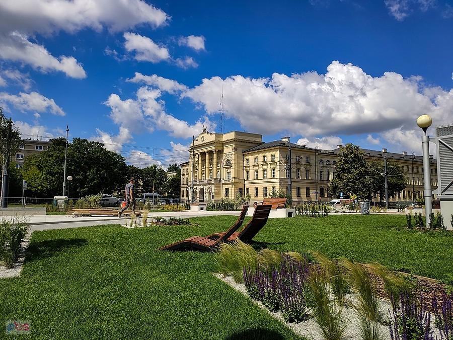 Nowy skwer przy Arsenale