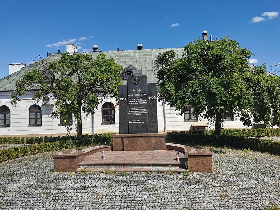 Pomnik w Stanisławowie