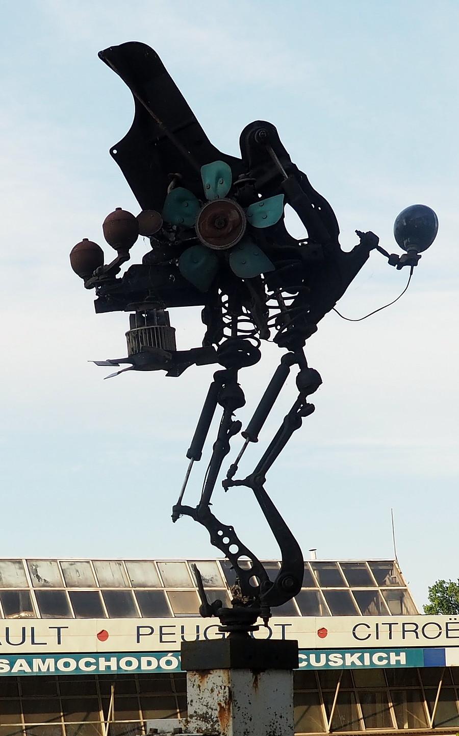 Mechaniczny ptaszek