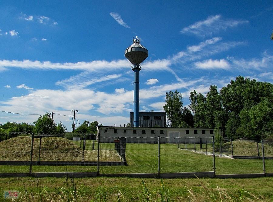 Wieża ciśnień w Sierzchowie