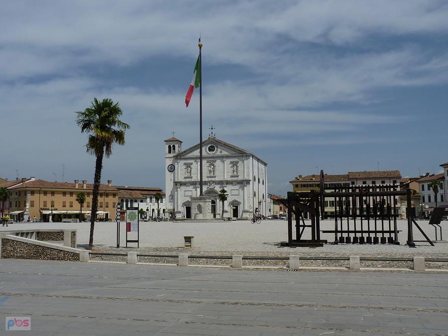 Palmanova