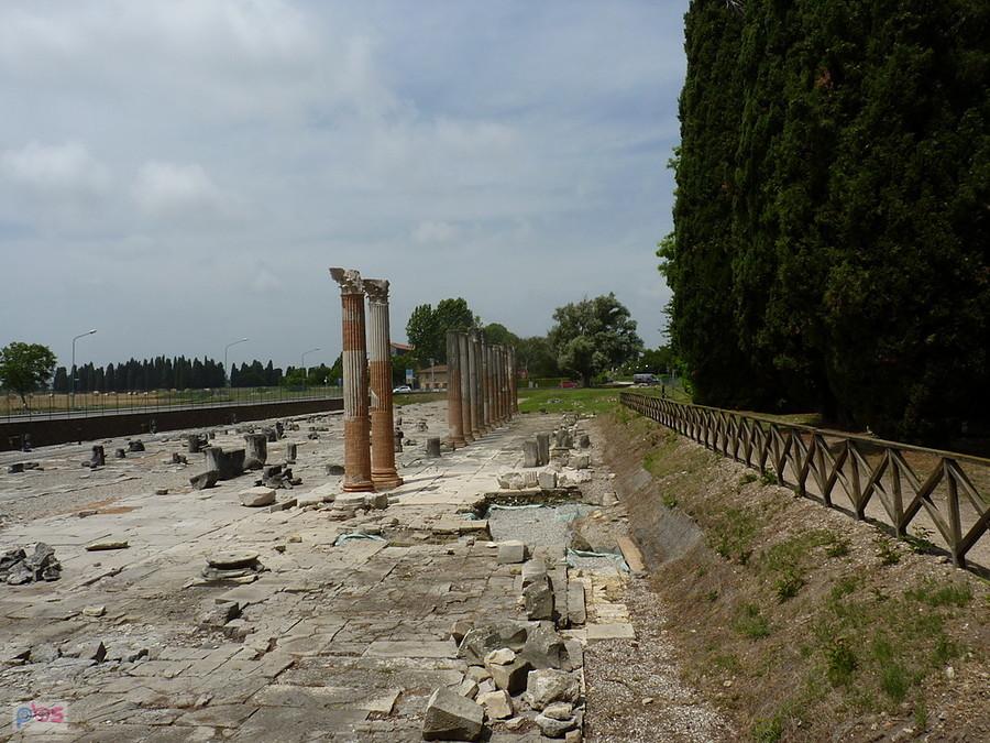 stanowisko archeologicznej przed Bazyliką w Akwilei