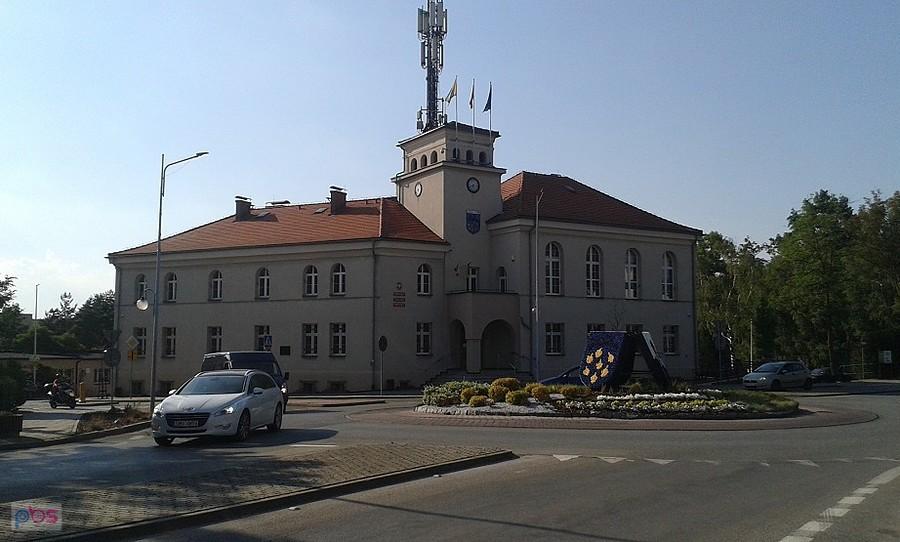 Ratusz w Łaziskach Górnych