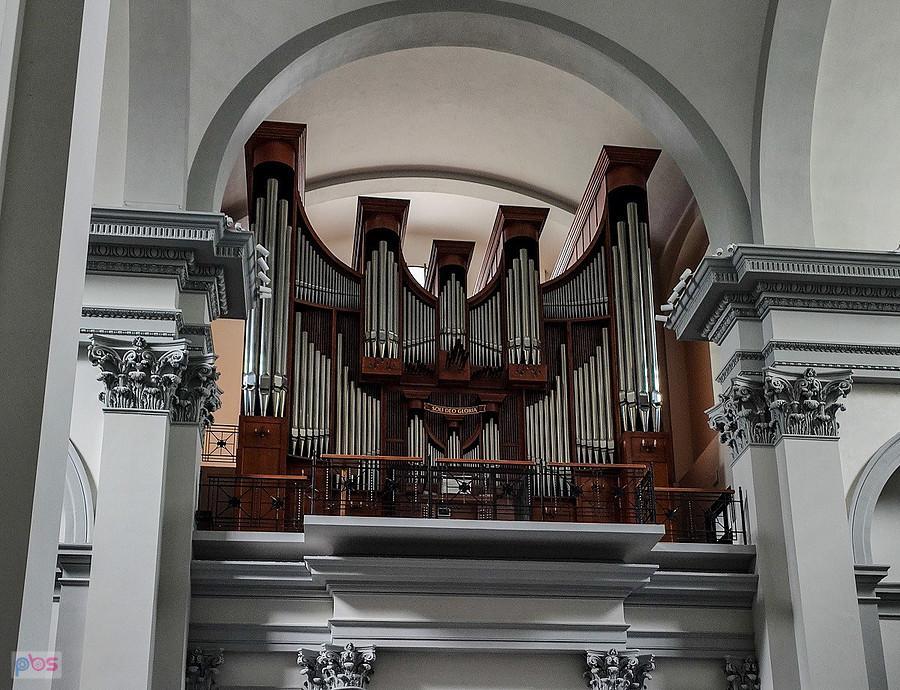 Prospekt organowy kościoła Wszystkich Świętych