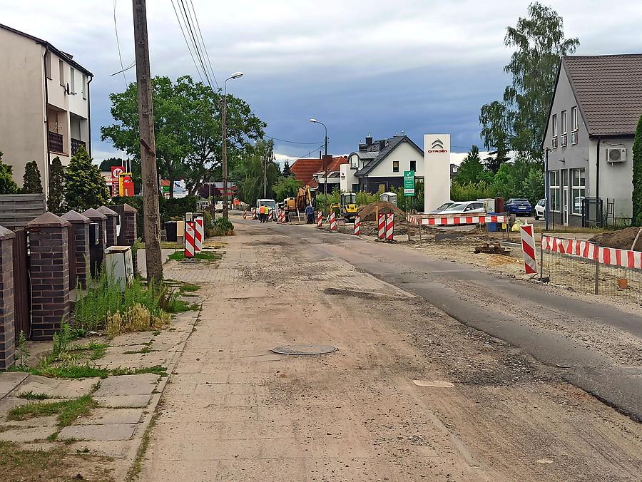 Gruntownie rozkopane Bezrzecze.