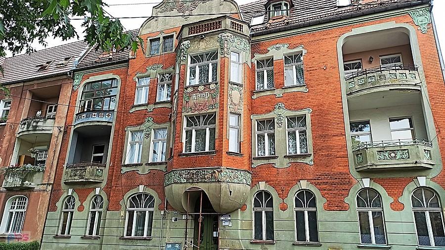 Secesyjna kamienica w Żaganiu