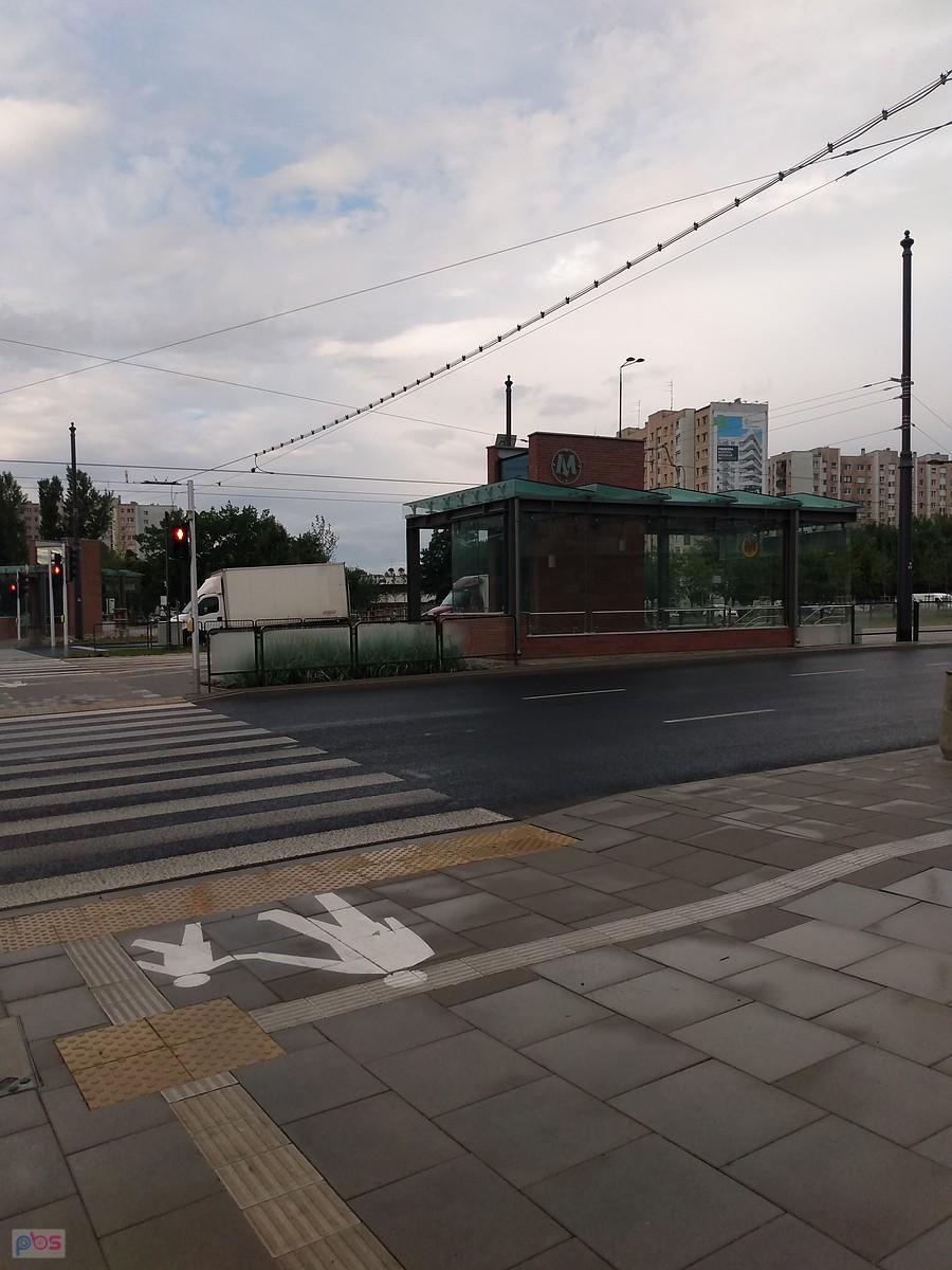 Tu nałożyłam na głowę kaptur