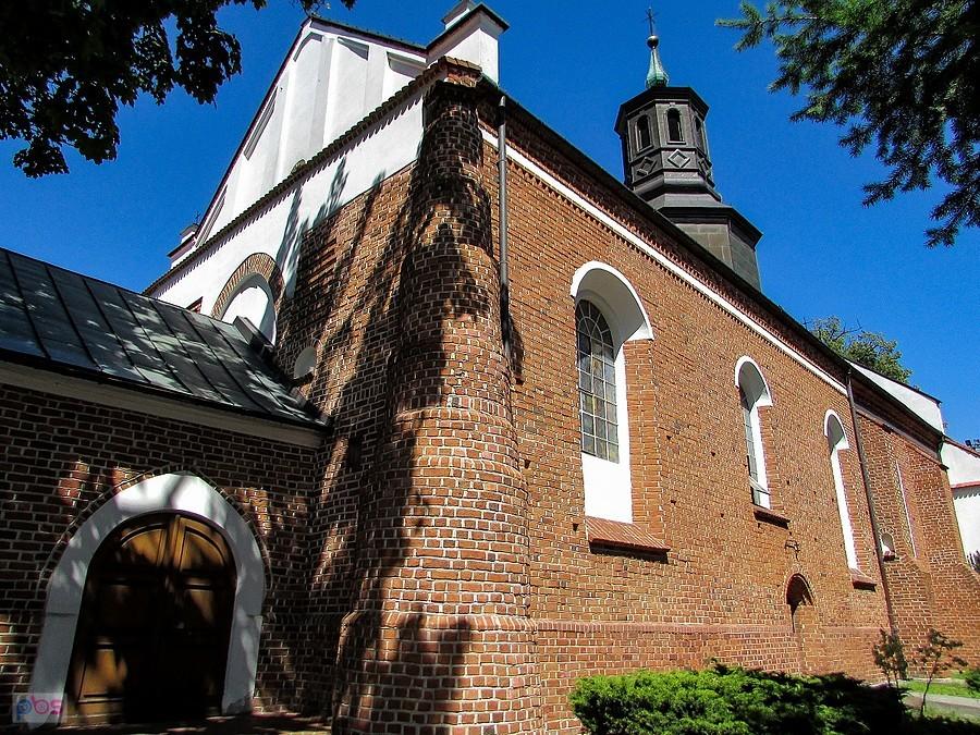 Południowa elewacja kościoła św. Anny