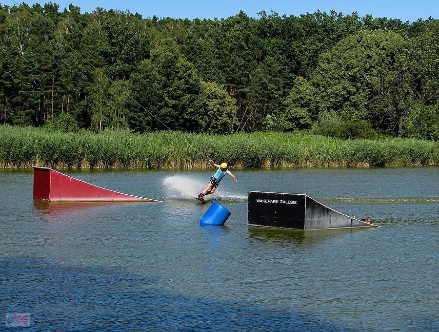 Wakeboarder w Zalesiu Górnym