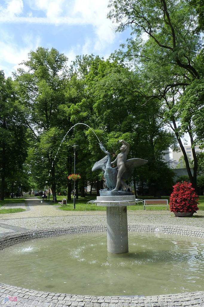 Fontanna "Chłopiec z łabędziem"
