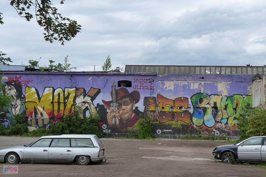 na "slumsach"