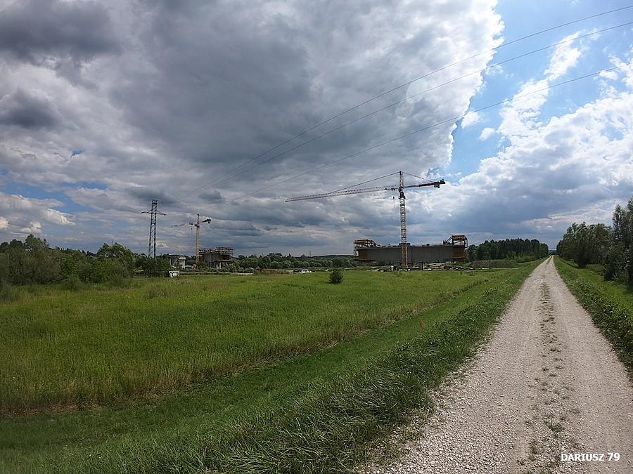 Ostrów - Budowa Mostu na Dunajcu w tym miejscu pewnie kiedyś pójdzie VeloDunajec