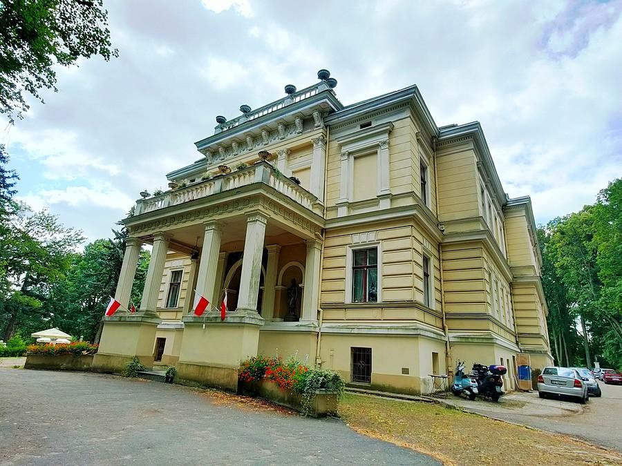 Pałac w Biedrusku