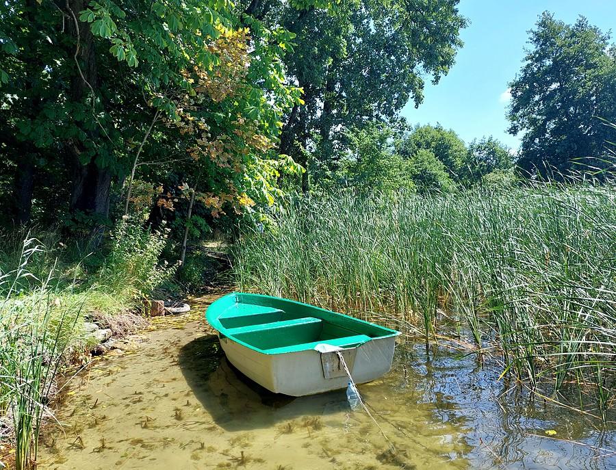 Łódka na mieliźnie