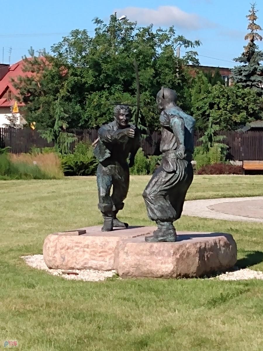 Na skwerku w Starych Babicach