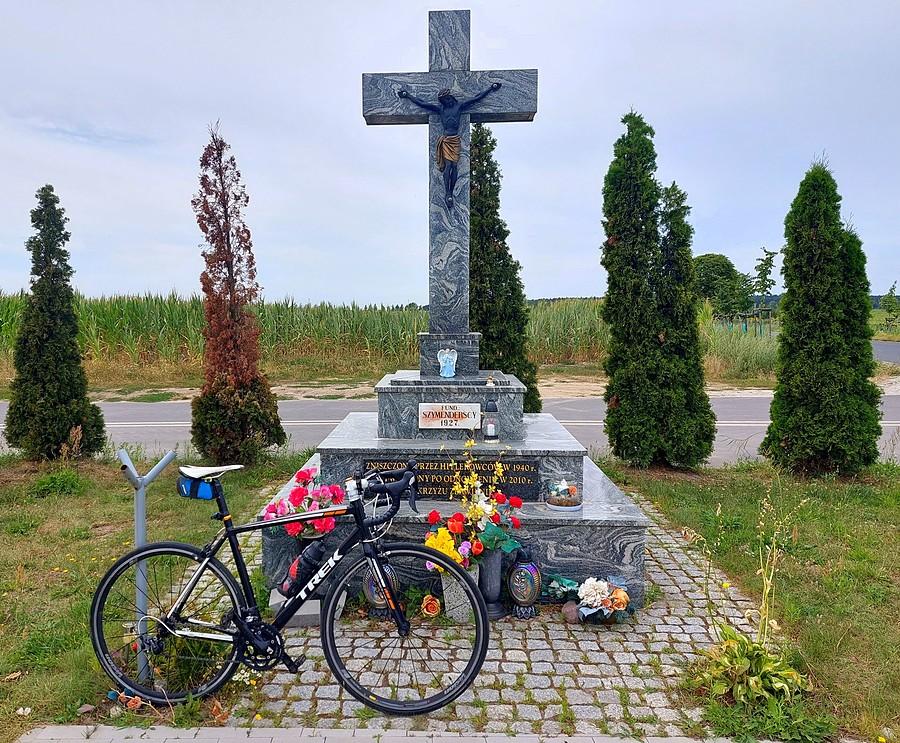 Pod krzyżem w Dachowej