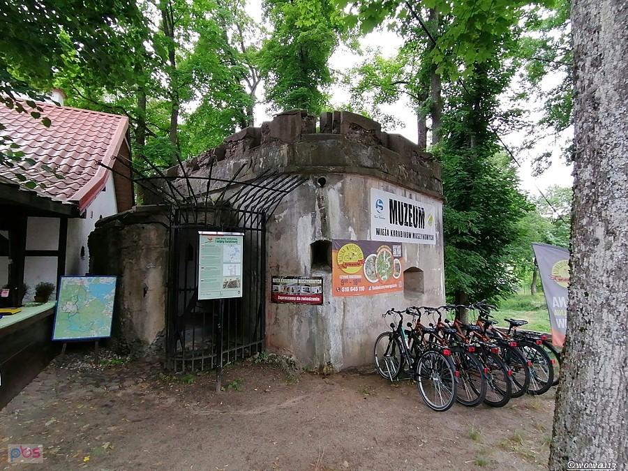 Wieża karabinów maszynowych przy śluzie Guzianka I