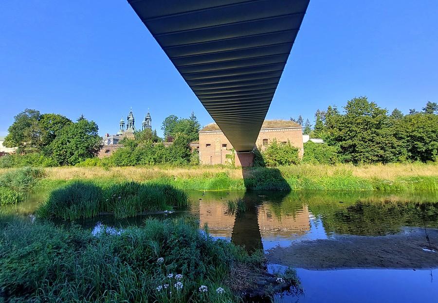 Pod kładką nad Cybiną, Poznań