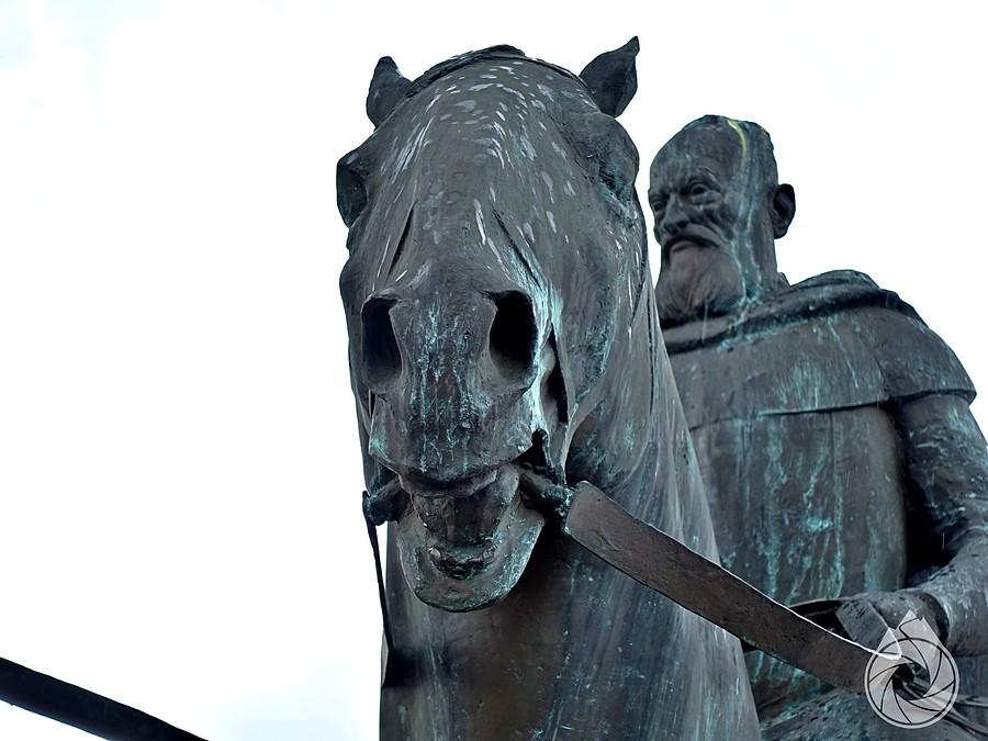 Hetman Czarniecki na rynku w Warce